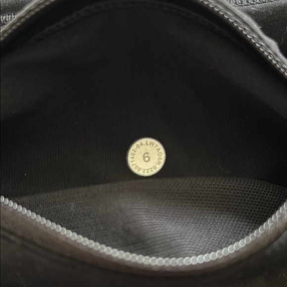 Lululemon speed up shorts - Picture 3 of 4